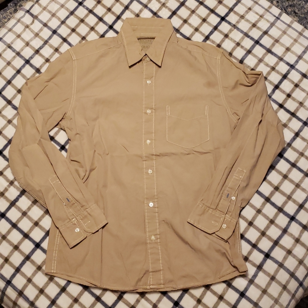 MEN'S TAN AMERICAN EAGLE BUTTON DOWN SHIRT